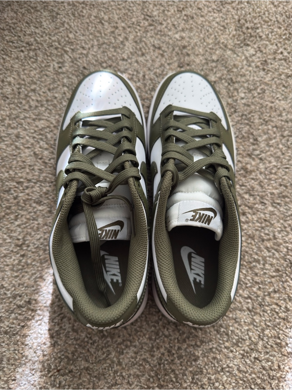 Nike Dunk Low Woman’s White and Olive Green Sneakers - Picture 4 of 8